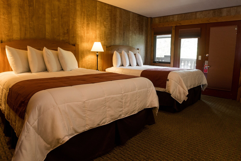 Bedroom 3, Silver Moon Inn, Larimer