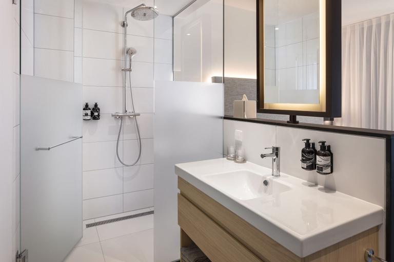 Bathroom 5, INNSiDE by Meliá Amsterdam, Amsterdam