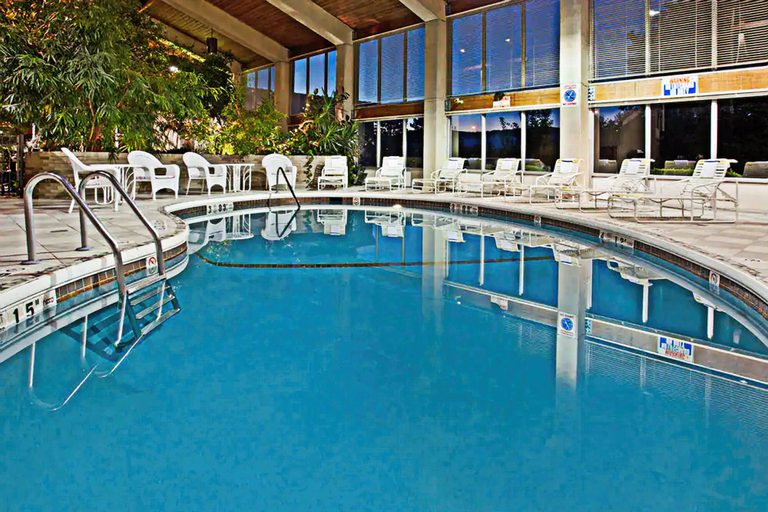 Sport & Beauty 5, Days Inn by Wyndham Warren, Warren