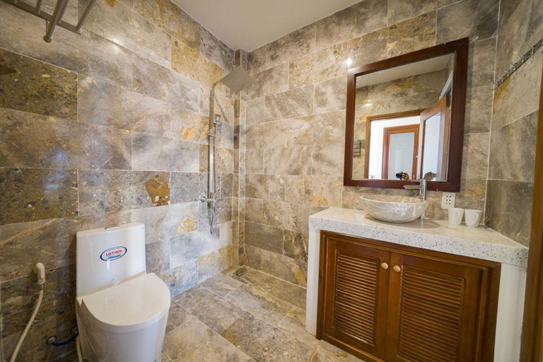Bathroom 4, Green Grapefruit Villa, Da Nang