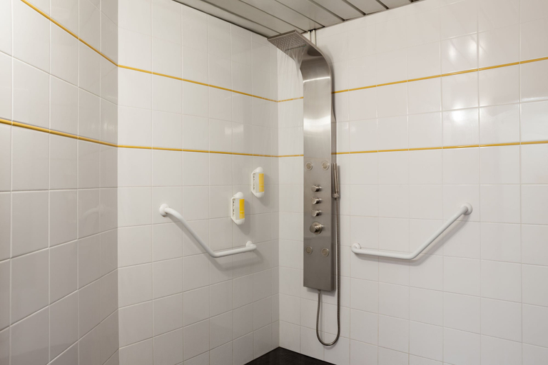 Bathroom 3, Kyriad ECO - Bordeaux Est Lormont, Gironde