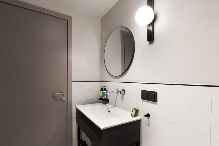 Bathroom 4, Noa Hotel, Central Macedonia