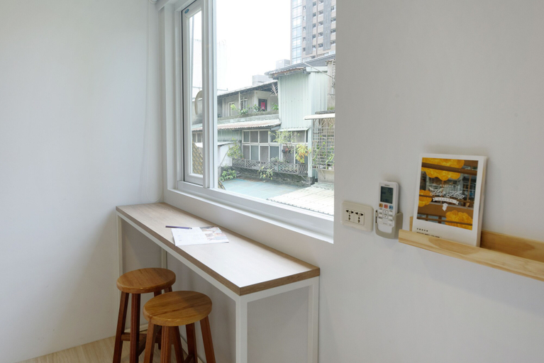 Bathroom 4, OwlStay Flip Flop Hostel Garden, Taipei City