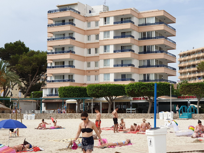 Exterior & Views, Apartamentos Calablanca, Baleares