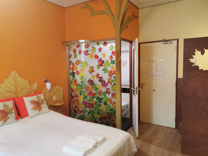 Bedroom 5, Hotel De Plataan Delft Centrum, Delft