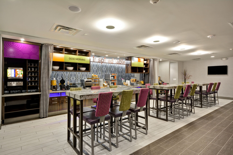 Food & Drinks 5, Home2 Suites by Hilton KCI Airport, Kansas City