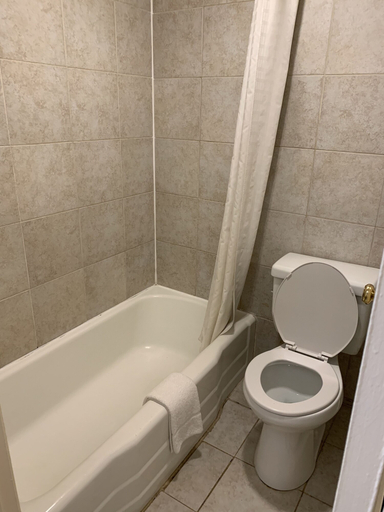 Bathroom 3, Scottish Inns Kenmore, Erie