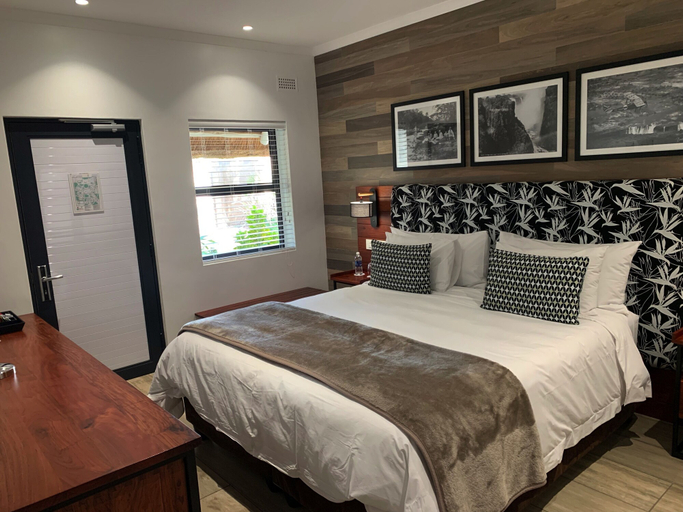Bedroom 2, Pamarah Lodge, Hwange