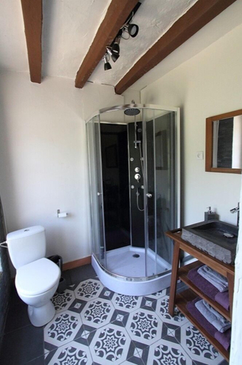 Bathroom 4, Domaine Du Moulin Neuf, Indre-et-Loire