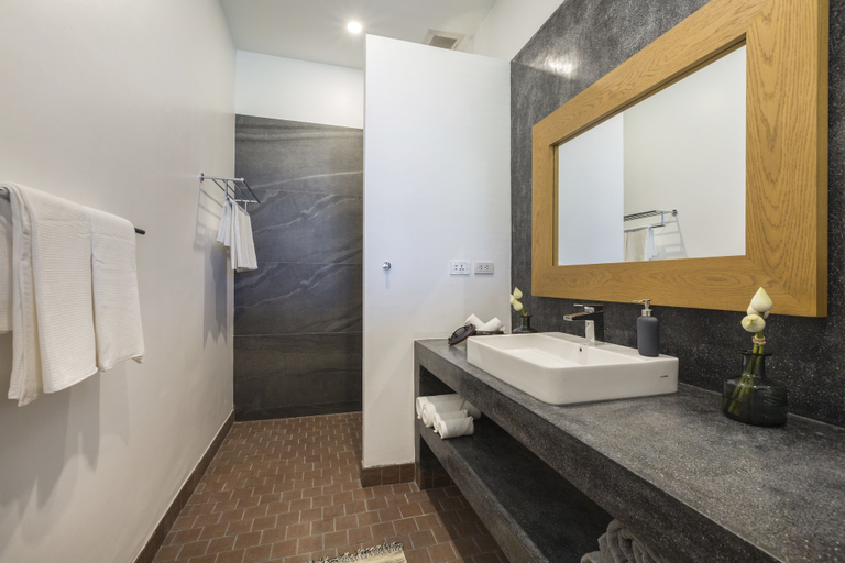 Bathroom 5, Lemongrass Pool Villa, Ko Samui