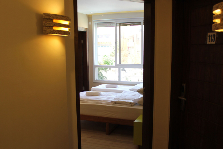 Bedroom 4, Beer Garden Hotel