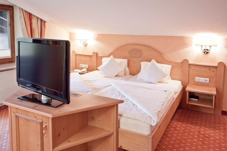 Bedroom 4, Suitehotel Kleinwalsertal, Bregenz