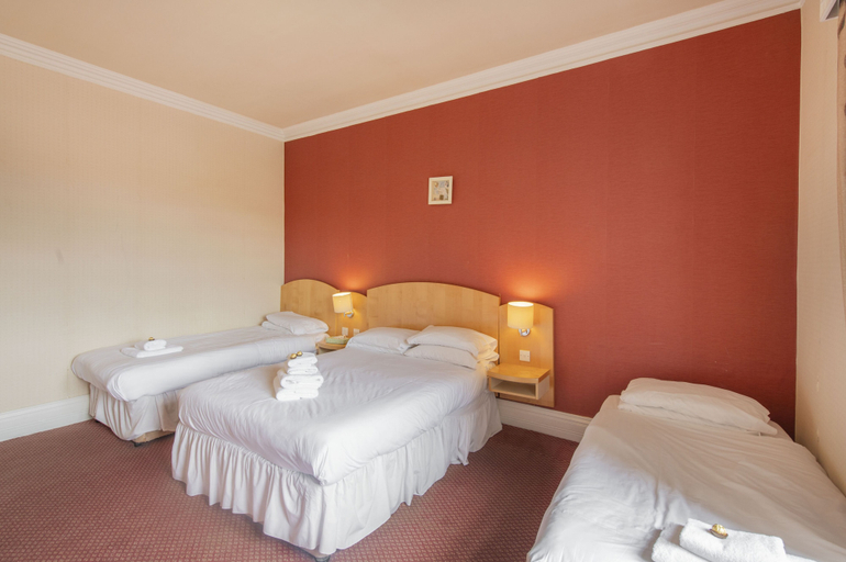 Bedroom 2, Radisson Blu Hotel, Perth, Perthshire and Kinross