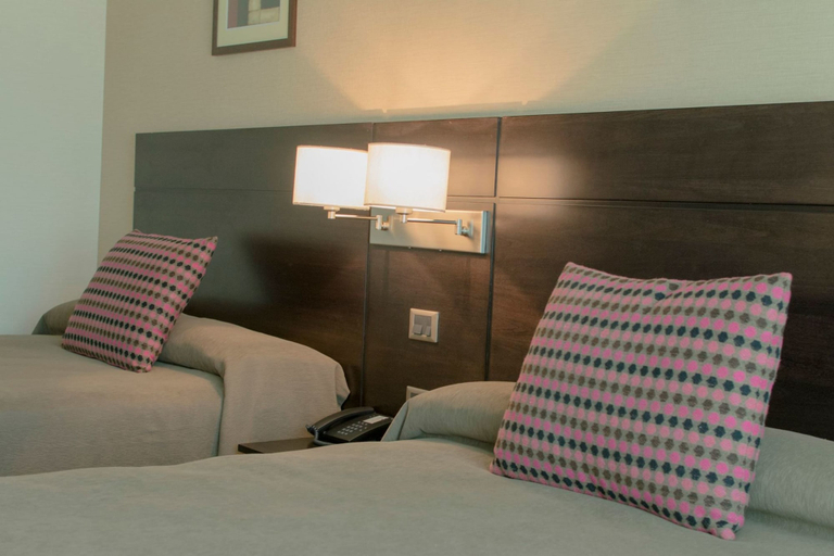 Bedroom 3, Howard Johnson by Wyndham Neuquen, Confluencia