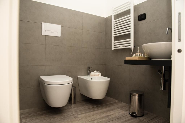 Bathroom 5, Milazzo INN AiMori, Messina