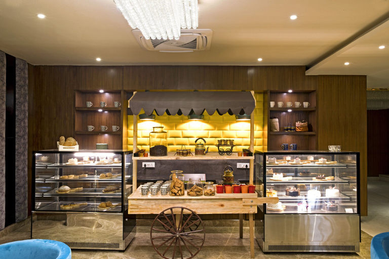 Food & Drinks 5, Regenta Central Noida, Gautam Buddha Nagar