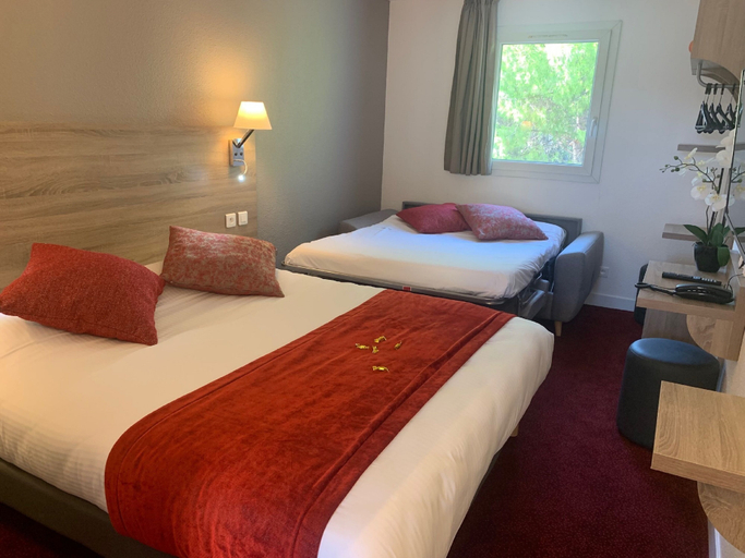 Bedroom 4, The Originals City, Hôtel Costières, Nîmes, Gard