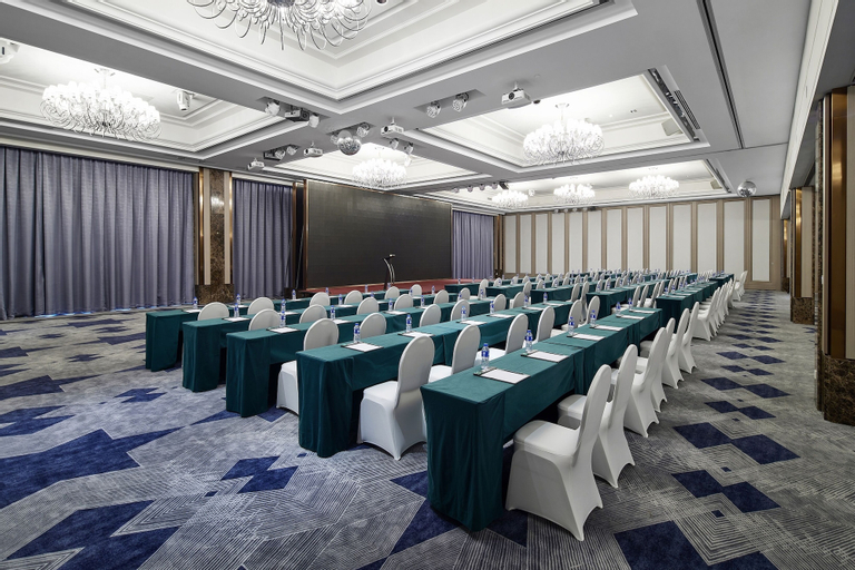 Business Facilities 12