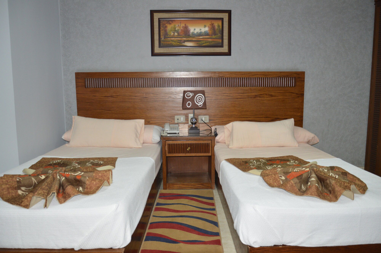Bedroom 4, Glorious Hotel, 'Ain Schams