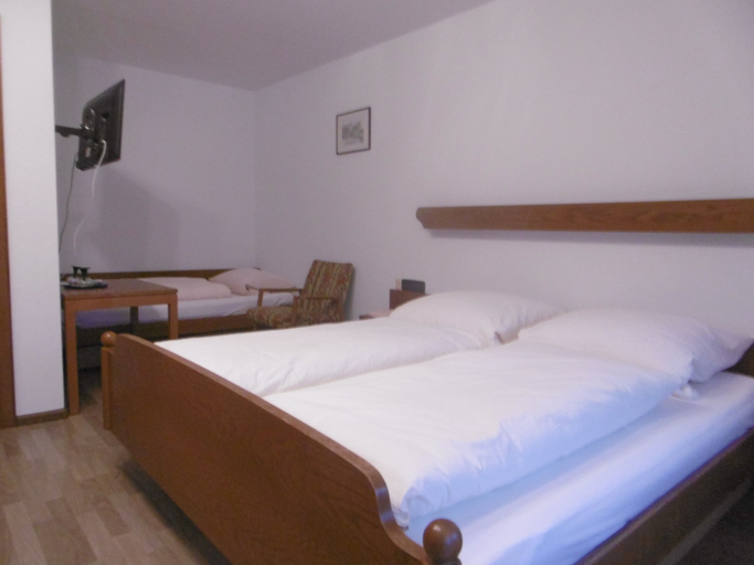 Bedroom 4, Gasthaus Metzgerei Zur Linde, Emmendingen
