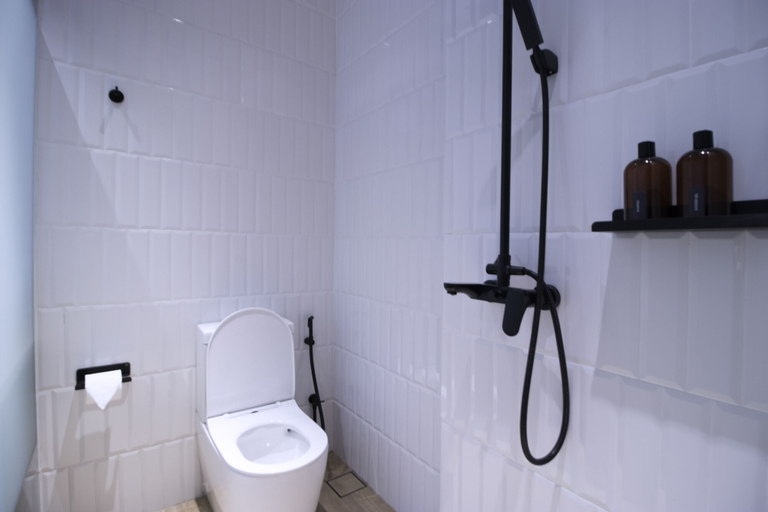 Bathroom 4, Hotel NuVe Elements, Singapore
