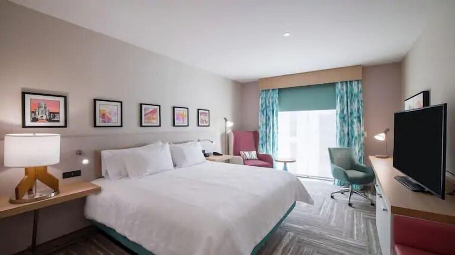 Bedroom 3, Hilton Garden Inn Manassas, Prince William