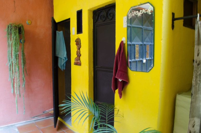 Others 5, Maison Bougainvillea, Antigua Guatemala