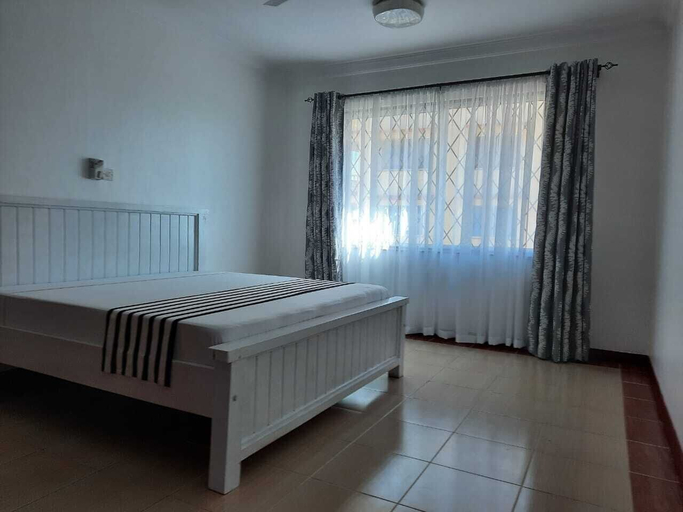 Bedroom 3, Stay.Plus Queen's Royal Apartments Nyali, Nyali