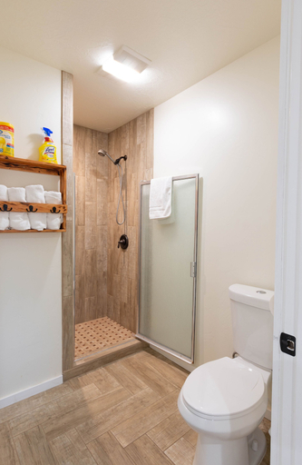 Bathroom 3, Hurricane Hideaway Lodging, Washington