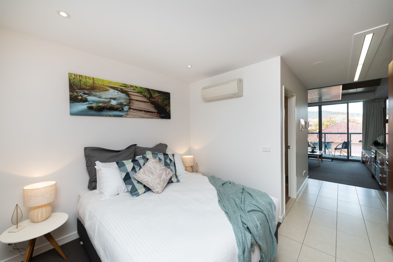 Bedroom 2, Accommodate Canberra - Mode, Canberra