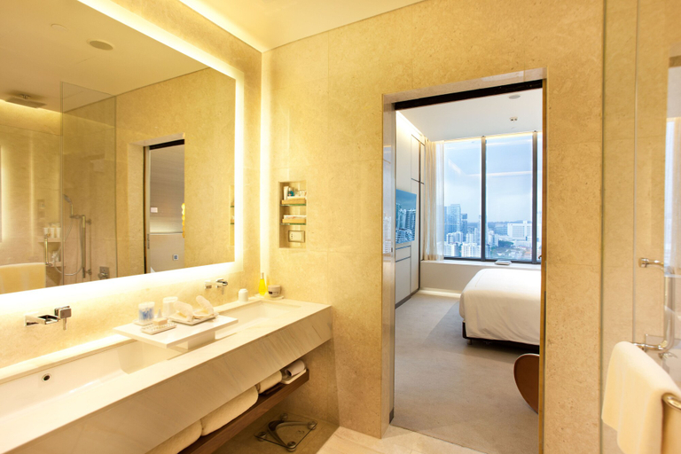 Bathroom 5, One Farrer Hotel, Singapura