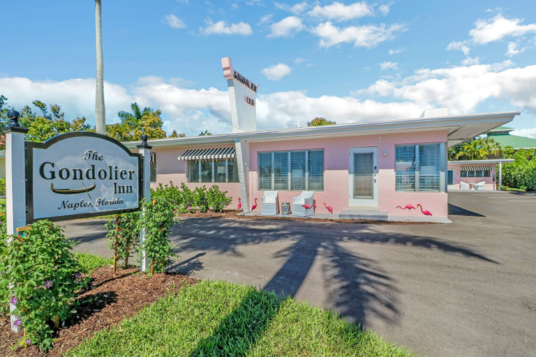 Exterior & Views 1, The Gondolier Inn, Collier