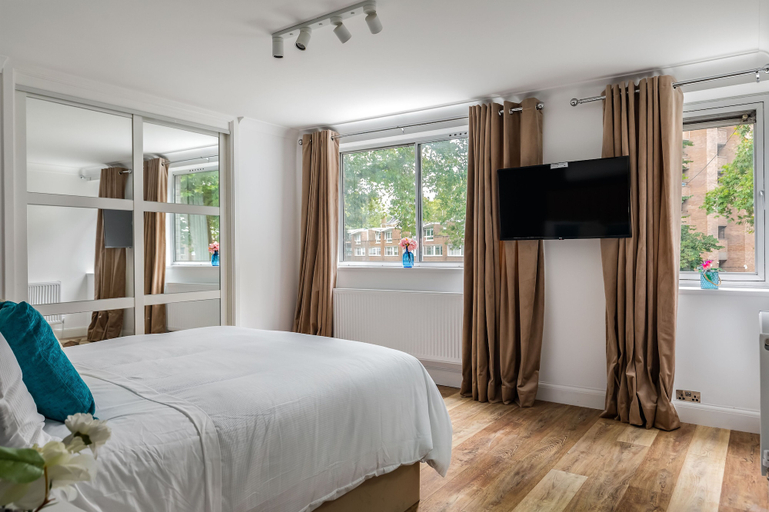 Bedroom 2, Luxury Villa 6-bed Next to Marble Arch, London