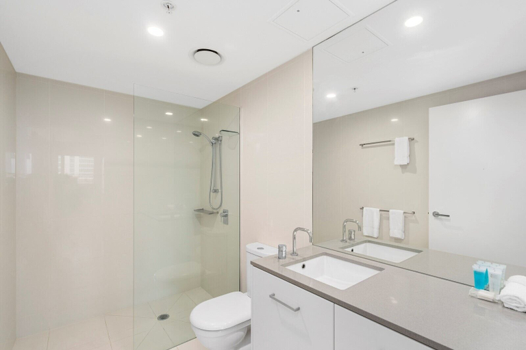Bathroom 4, Circle on Cavill - Coastal Letting, Gold Coast