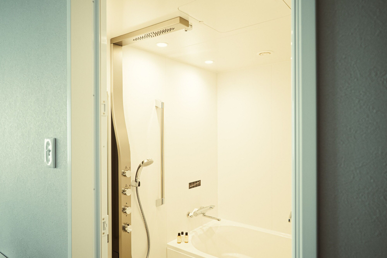 Bathroom 5, Hotel It. Osaka Shinmachi, Osaka
