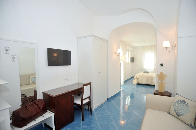 Bedroom 4, Core Amalfitano City Suites, Salerno