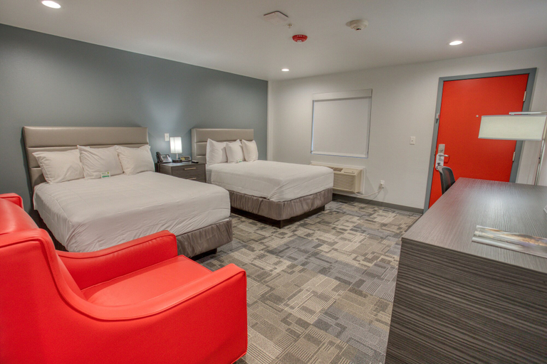 Bedroom 3, Post Time Inn, Eddy