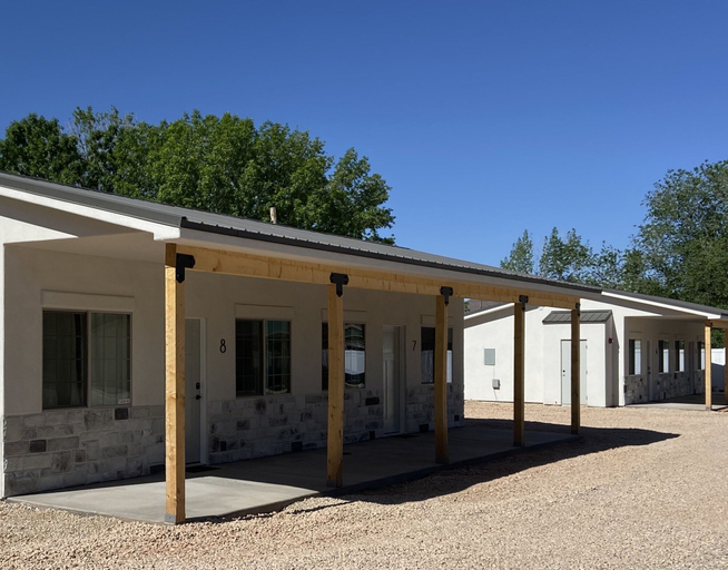 Exterior & Views 2, Hurricane Hideaway Lodging, Washington