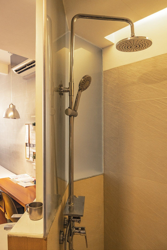 Bathroom 5, Selah Pods Hotel Manila, Pasay City