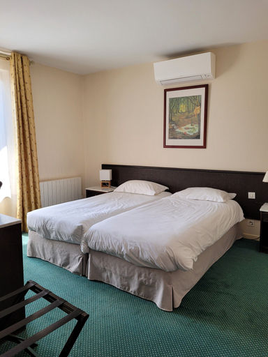 Bedroom 2, Logis Le Relais Champenois, Marne