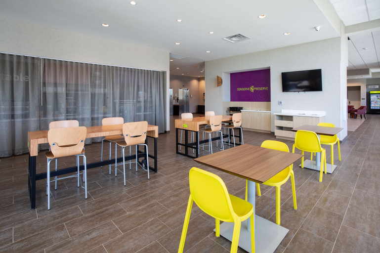 Food & Drinks 5, Home2 Suites by Hilton Omaha UN Medical Ctr Area, Douglas