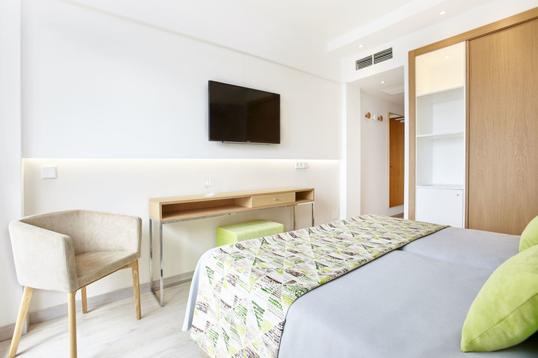 Bedroom 3, Universal Hotel Castell Royal, Baleares