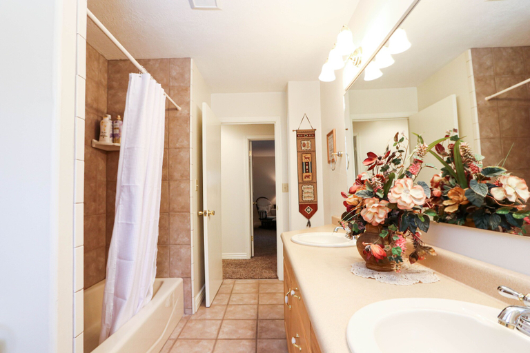 Bathroom 3, South Fork Cabin, Gallatin