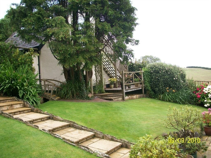 Others 5, Frogwell, Devon