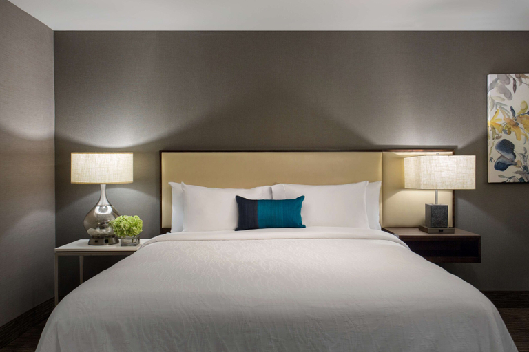Bedroom 3, Hilton Garden Inn Lubbock, Lubbock
