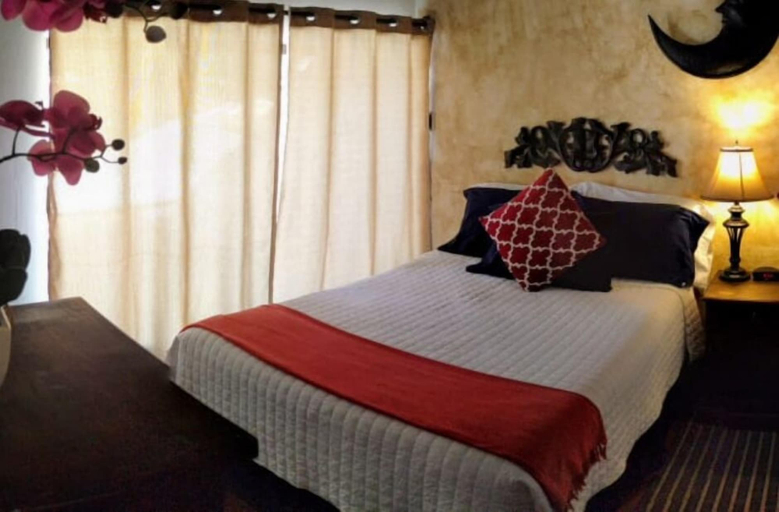 Bedroom 2, Hotel Posada de La Luna, Antigua Guatemala