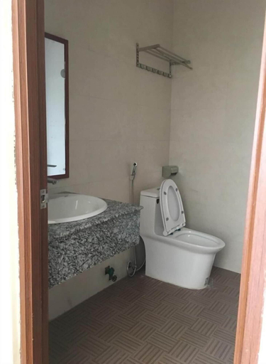 Bathroom 4, Dang Duy Hotel, La Gi