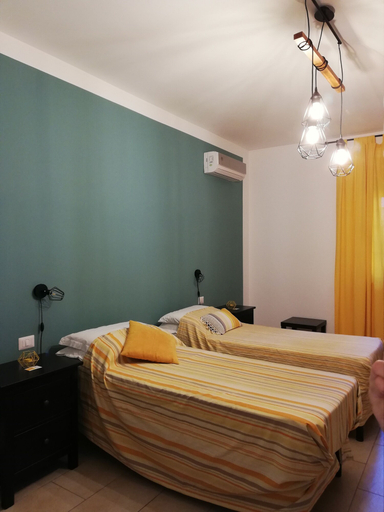 Bedroom 3, The Yellow House, Rome