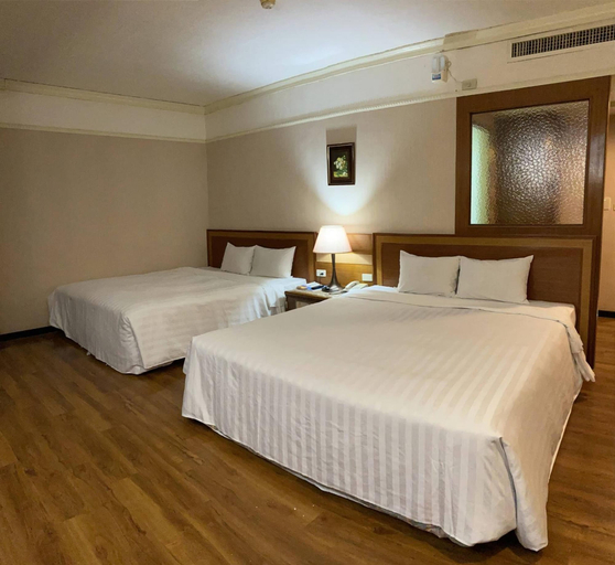 Bedroom 2, Tapeng Bay Holiday Hotel, Pingtung