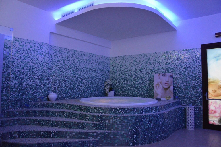 Bathroom 5, Baiamalva Resort, Lecce